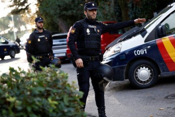 Spain’s Supreme Court Upholds €1,080 Fine for Naked Man in Police Station