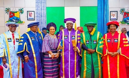 Registrar, Lagos State University, LASU, Mr Emmanuel Fanu; Pro-Chancellor and Chairman, Governing Council of LASU, Mr. Babatunde Ogala (SAN); Olori Bolanle Ogunsanwo; Alara of Ilare, Epe, Oba Olufolarin Ogunsanwo; Governor of Lagos State, Mr. Babajide Sanwo-Olu and the Vice Chancellor of LASU, Prof. Ibiyemi Olatunji-Bello during the investiture of Oba Ogunsanwo as the 6th Chancellor of LASU, held at the Lagos House, Ikeja